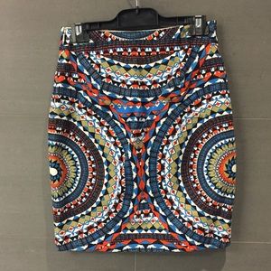 Geometric Pattern Mini Skirt